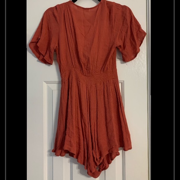 Romper - Picture 3 of 4